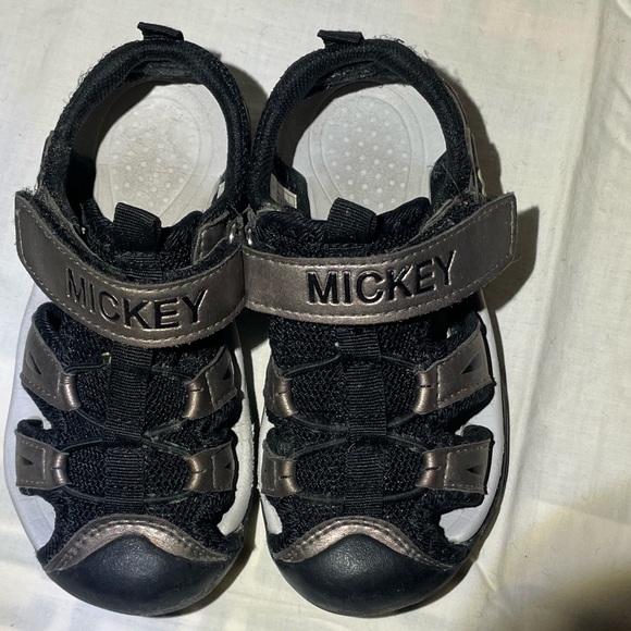 Mickey Mouse Sandals Toddler Size 7 Disney Closed Toe - Picture 4 of 8